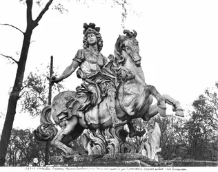 Statue équestre de Louis XIV (1638-1715)